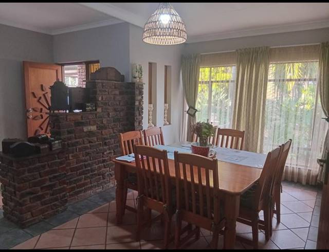 4 BEDROOM HOUSE FOR SALE IN WIERDA PARK